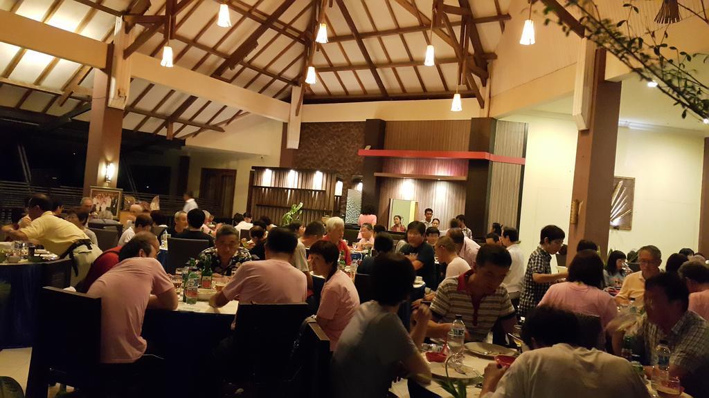 Kampoeng Nelayan Hotel Palu Eksteriør bilde
