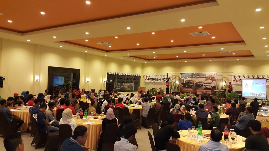Kampoeng Nelayan Hotel Palu Eksteriør bilde